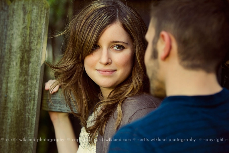 creative outdoor engagement pictures in michigan