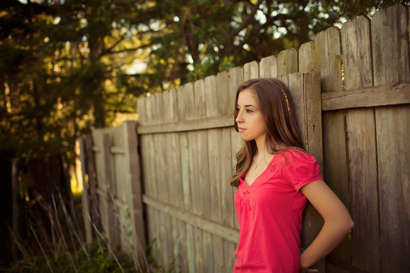Girl Senior Portrait Pose Examples in Birmingham
