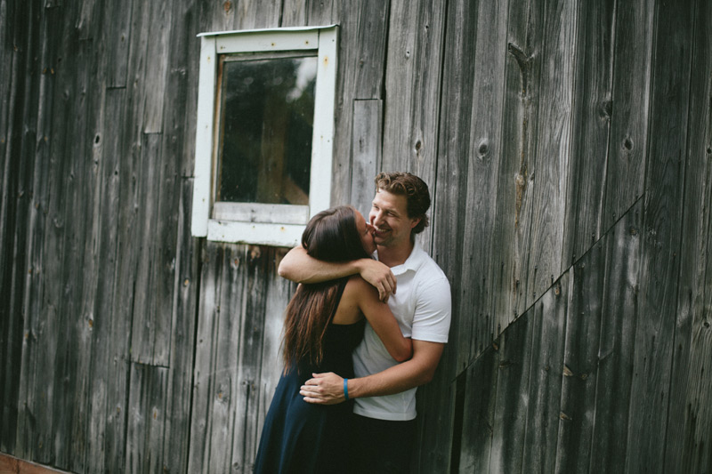 Creative Engagement Pictures in Rochester, MI